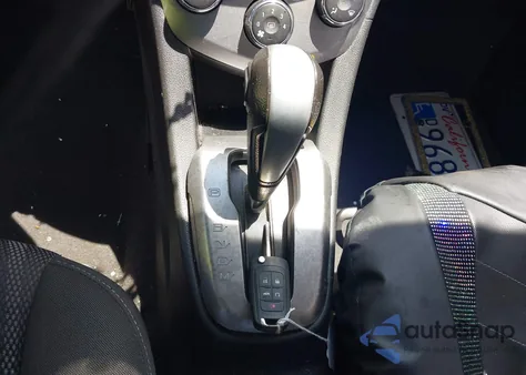 2017 Chevrolet Sonic Lt z USA, uszkodzony, nr VIN 1G1JD5SG6H4128627